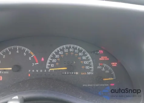 2000 Pontiac Grand Prix Gt z USA, uszkodzony, nr VIN 1G2WP52K0YF298936